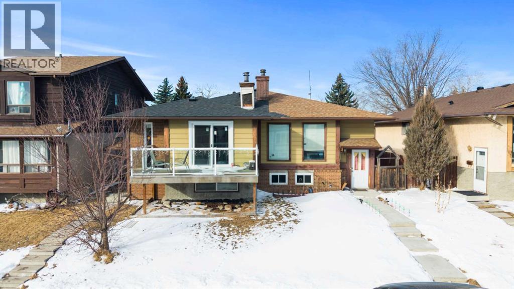 Duplex for Sale in 58 Templeson Crescent NE|Calgary, Alberta T1Y5L8