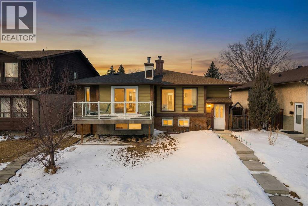 Duplex for Sale in 58 Templeson Crescent NE|Calgary, Alberta T1Y5L8 2