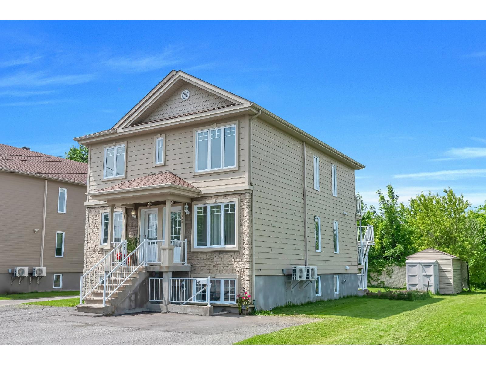 551-555 Rue Richard