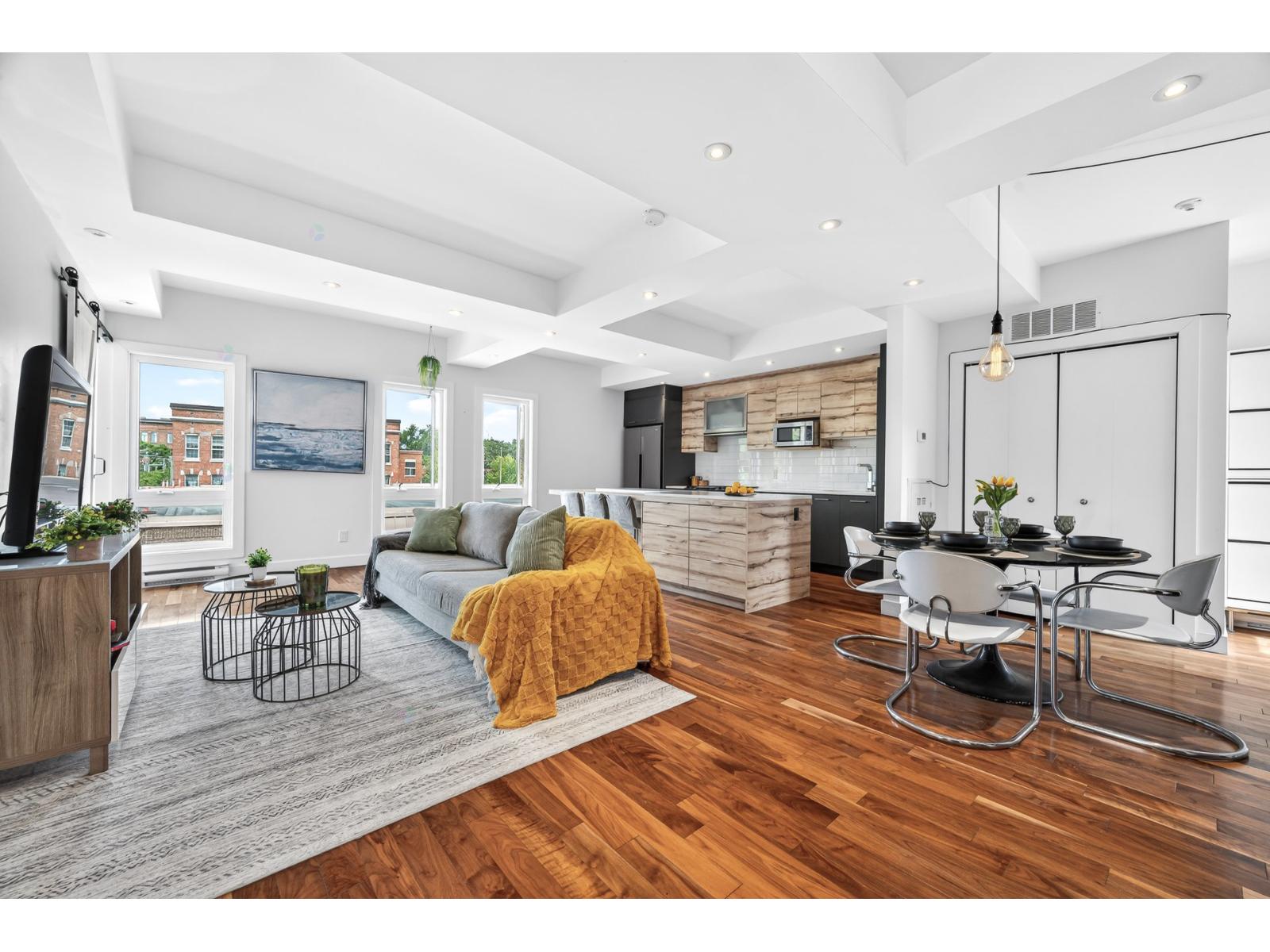 1122 Rue Robin