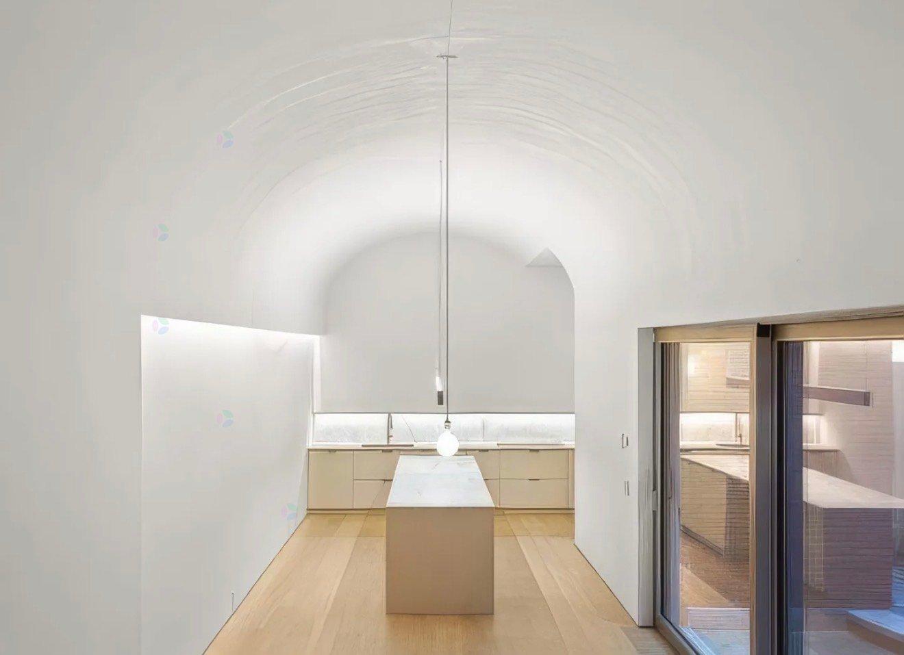 5121 Av. de l'Esplanade
