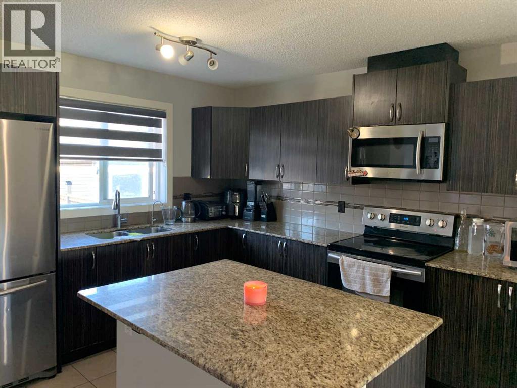 Duplex for Sale in 222 Skyview Ranch Boulevard NE|Calgary, Alberta T3N0K9 4