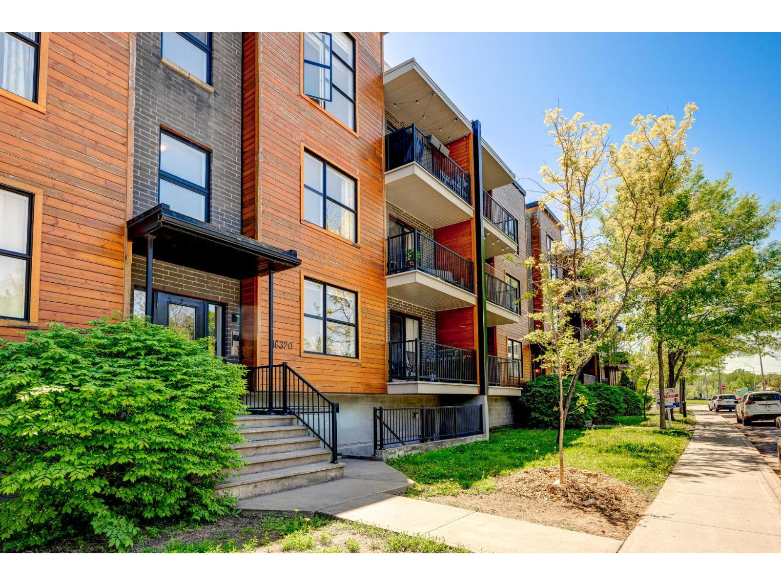 16320 Rue Sherbrooke E.