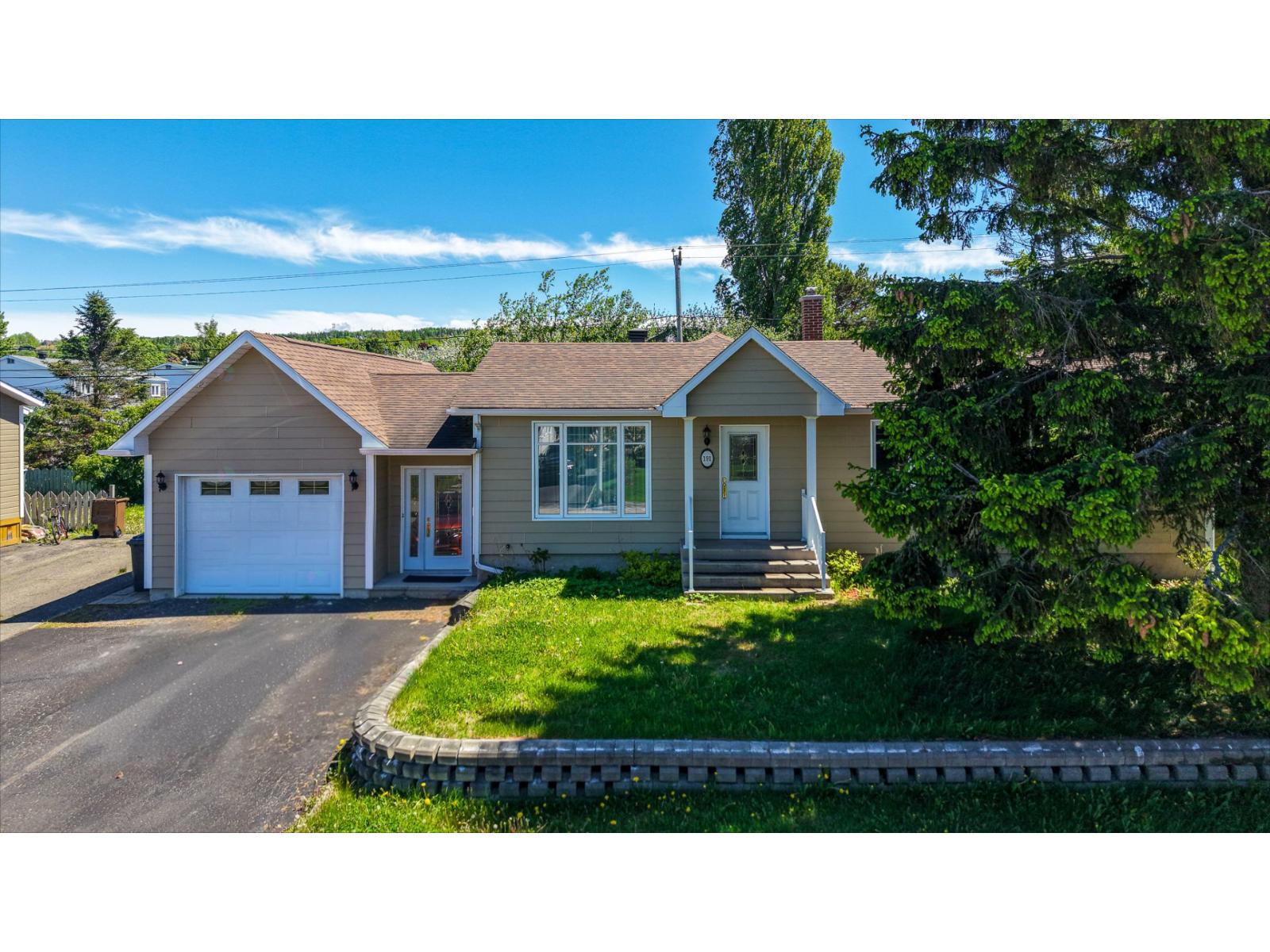 191 Rue Monseigneur-Plessis
