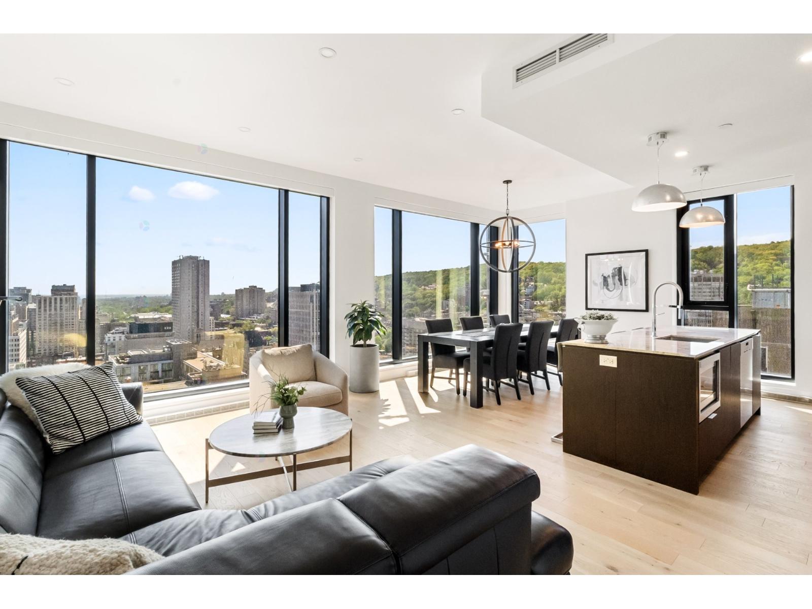 2060 Rue Peel