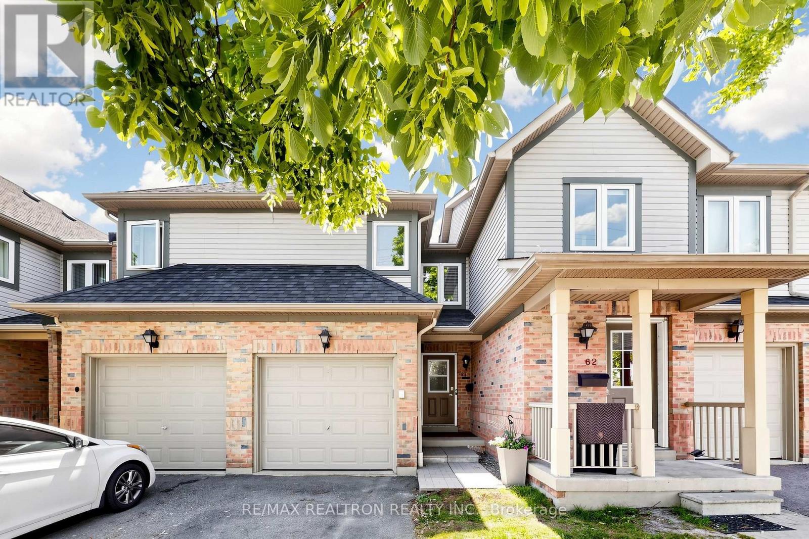 Row / Townhouse for Sale in 63 - 4600 KIMBERMOUNT AVENUE|Mississauga (Central Erin Mills), Ontario L5M6Z6