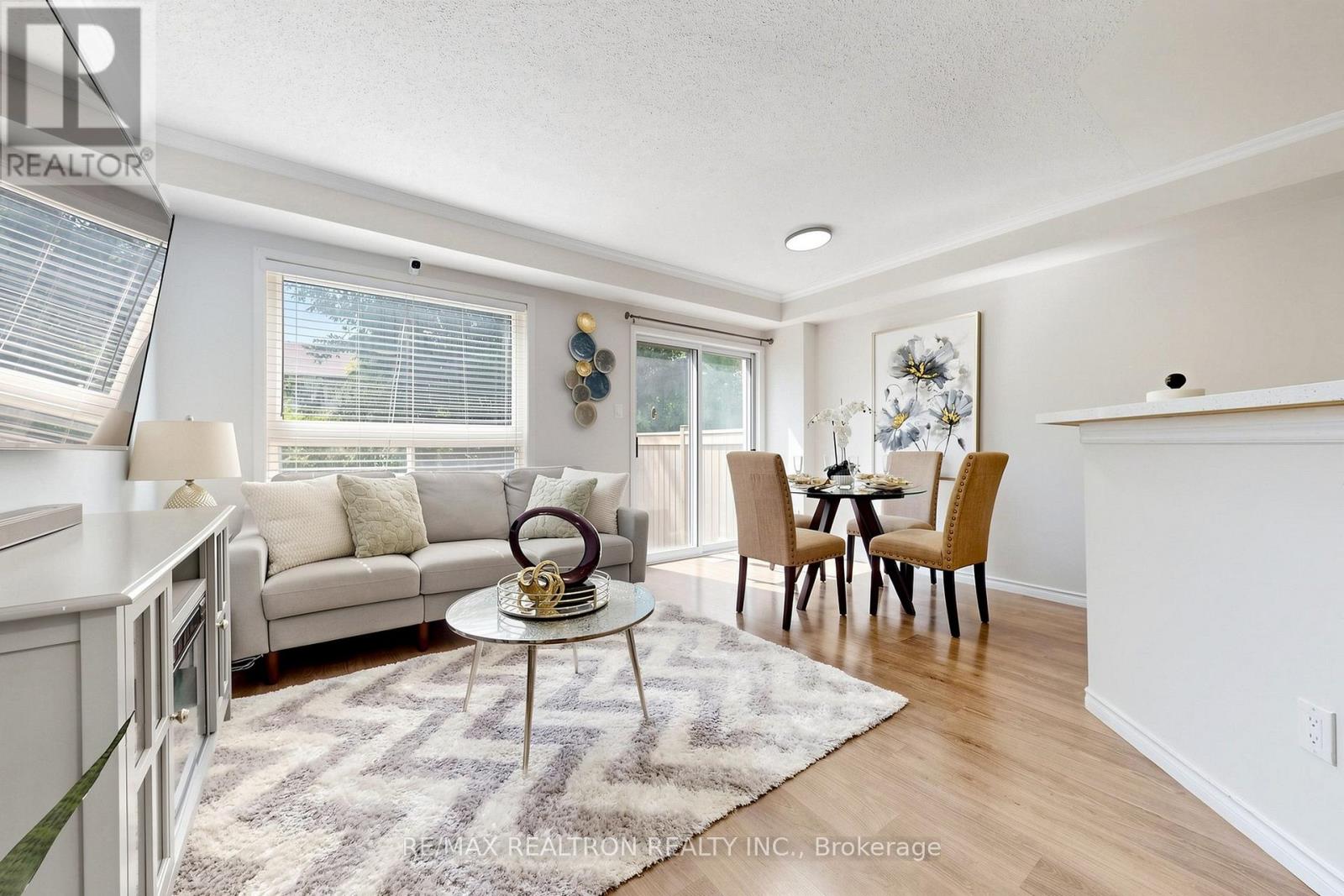 Row / Townhouse for Sale in 63 - 4600 KIMBERMOUNT AVENUE|Mississauga (Central Erin Mills), Ontario L5M6Z6 3
