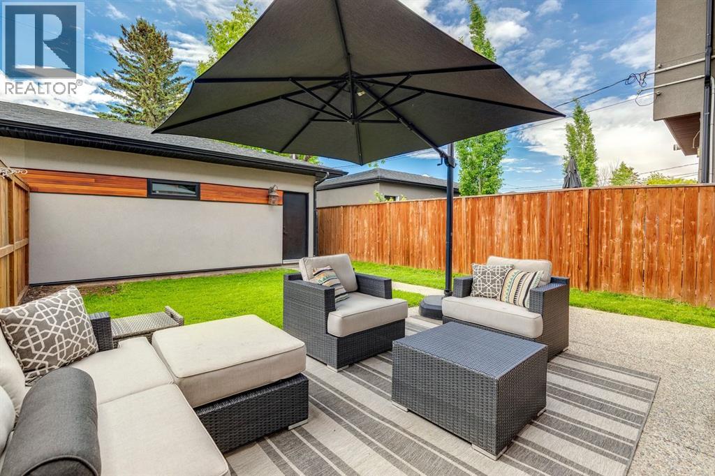 Duplex for Sale in 4803 19 Avenue NW|Calgary, Alberta T3B0X6 5