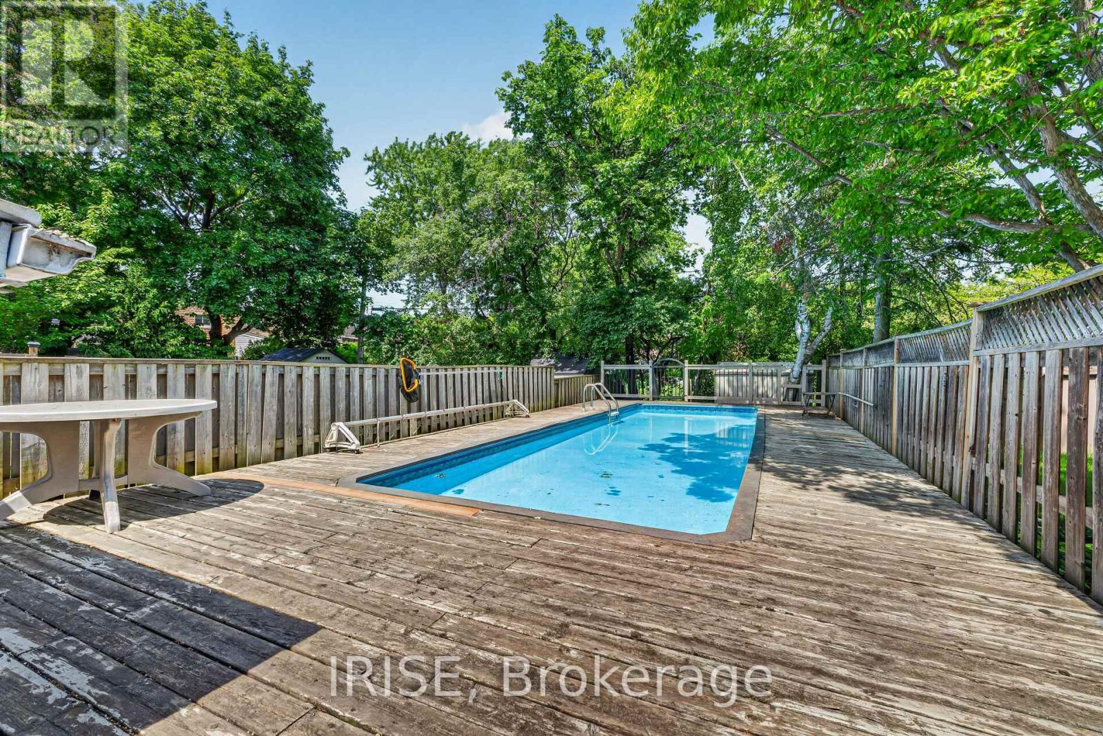 Row / Townhouse for Sale in 1015 FALGARWOOD DRIVE|Oakville (FA Falgarwood), Ontario L6H1N7 3