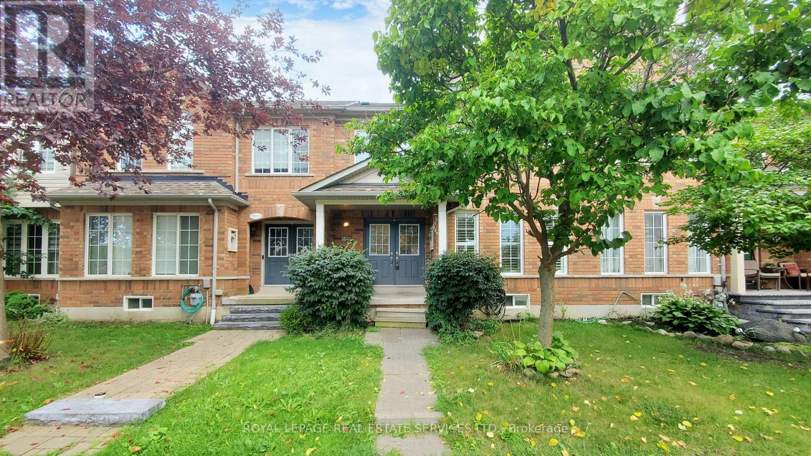 Row / Townhouse for Sale in 5842 TENTH LINE W|Mississauga (Churchill Meadows), Ontario L5M6S5