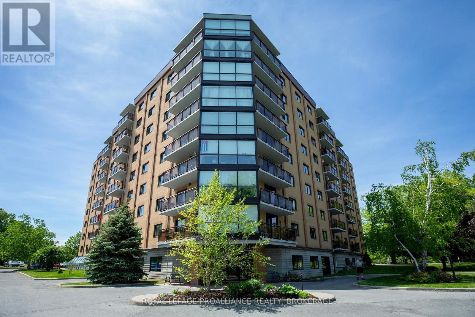 411 - 120 BARRETT COURT, Kingston (Kingston East (Incl CFB Kingston)), Ontario K7L5H6