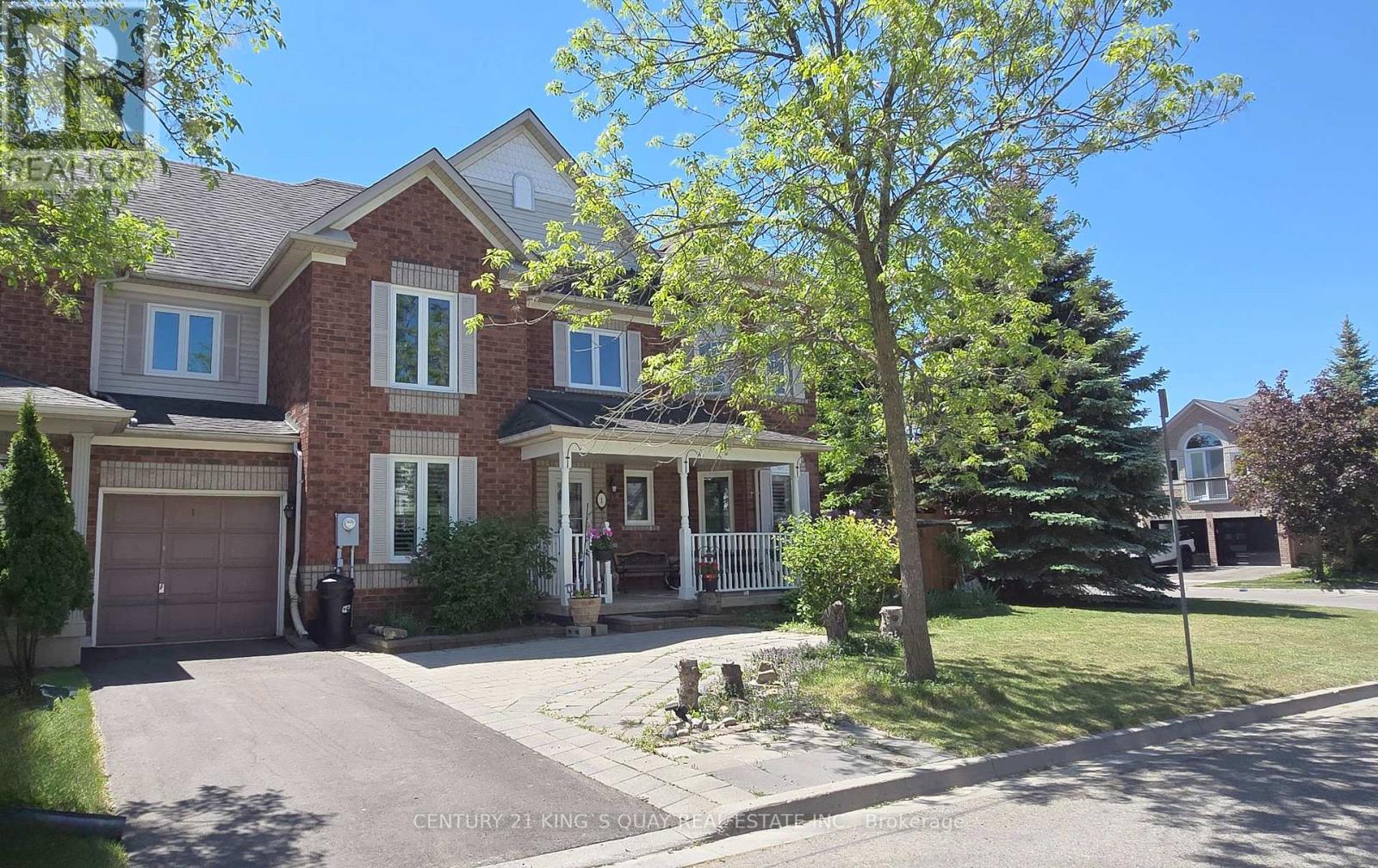 1 OSTICK STREET, Aurora (Bayview Wellington), Ontario L4G7K4