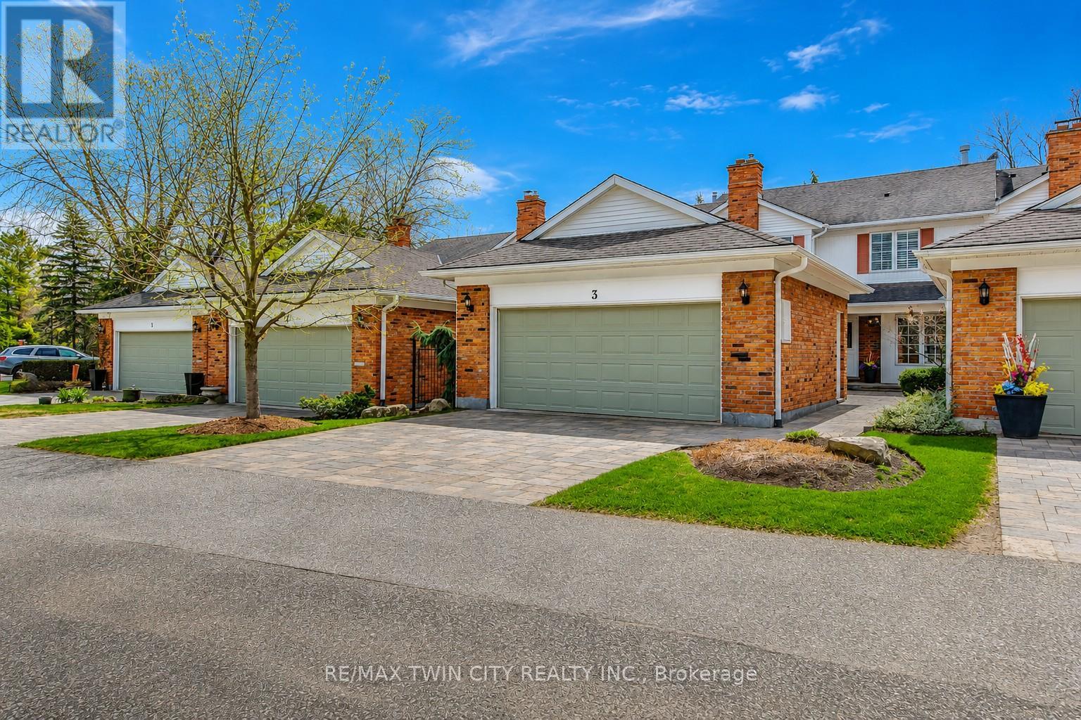 700 GLASGOW STREET, Kitchener, Ontario N2M2N8