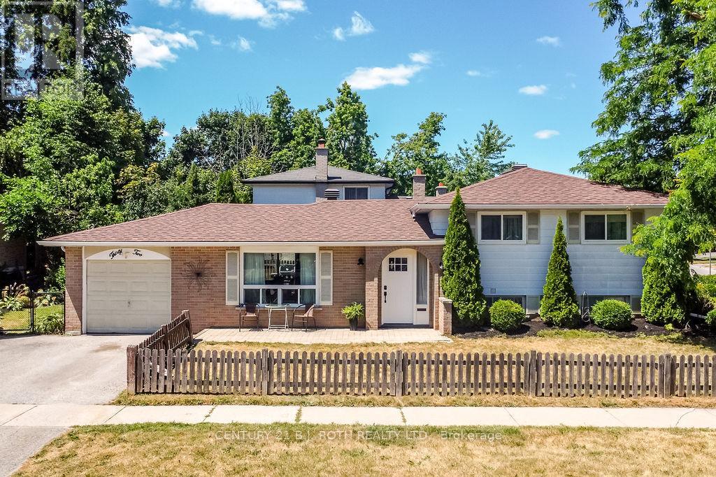 32 LONSDALE PLACE