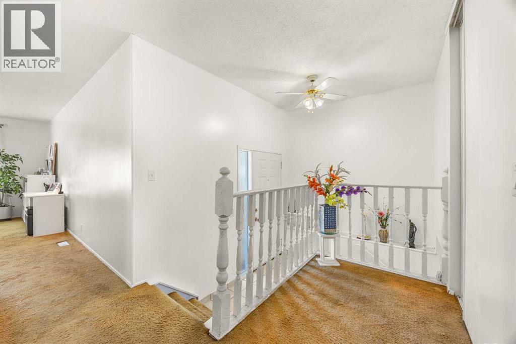 Duplex for Sale in 41 Castleglen Road NE|Calgary, Alberta T3J1P2 5