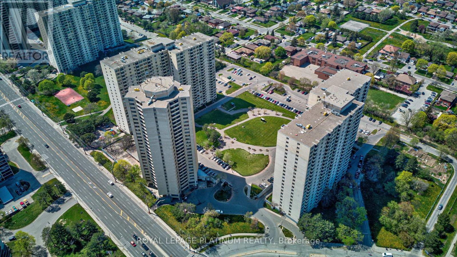 408 - 330 DIXON ROAD
