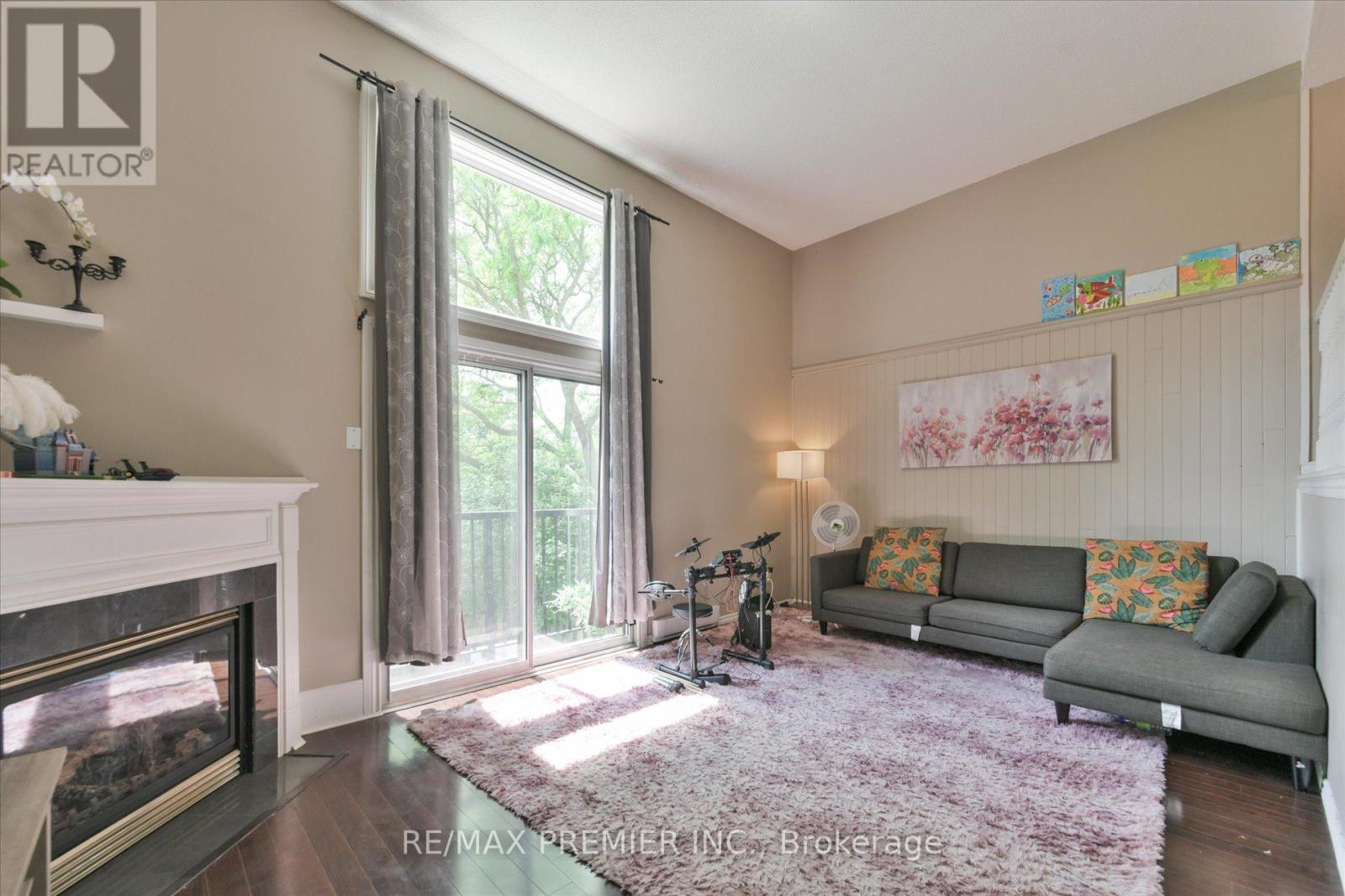 Row / Townhouse for Sale in 63 - 7251 COPENHAGEN ROAD|Mississauga (Meadowvale), Ontario L5N2H6 5