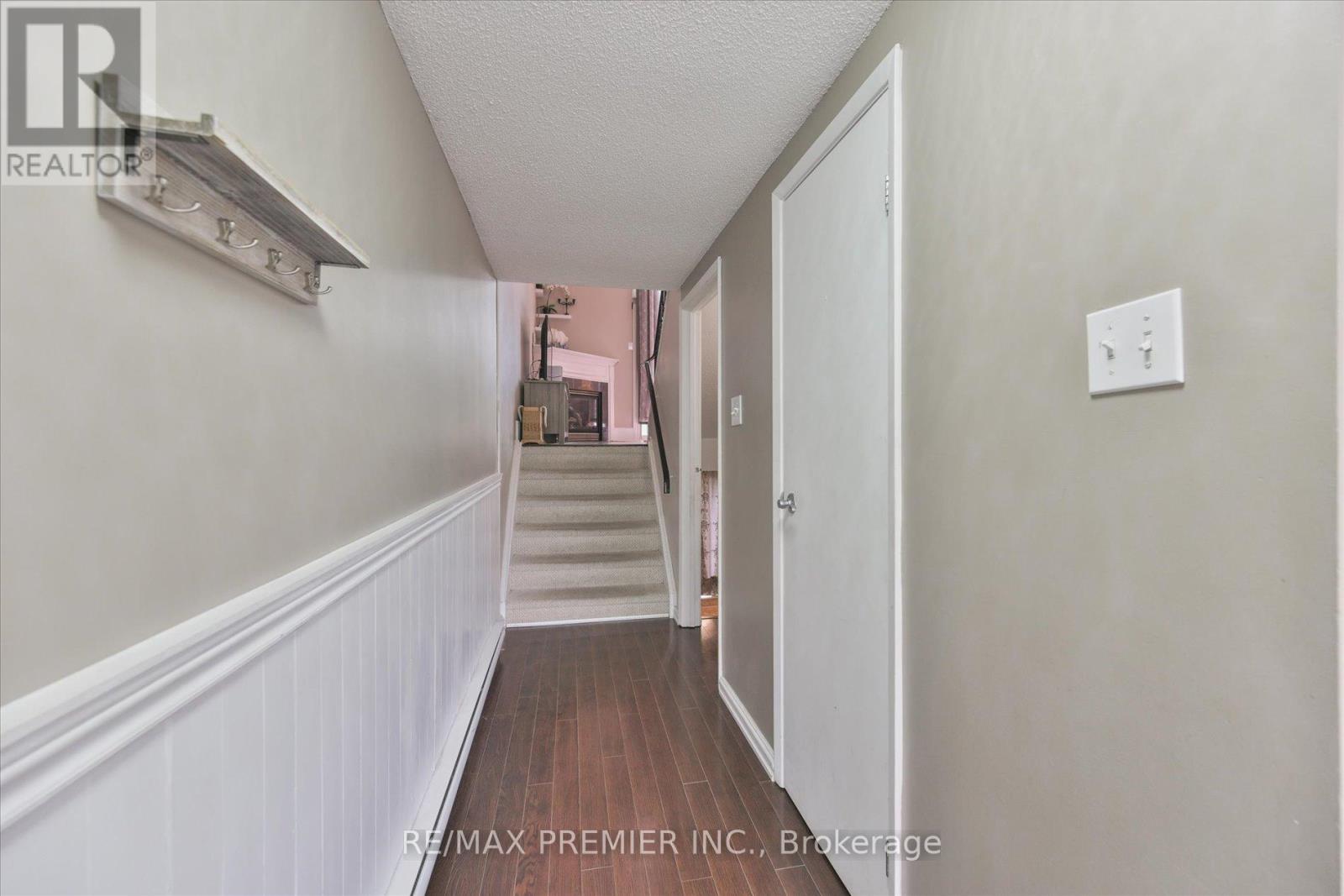 Row / Townhouse for Sale in 63 - 7251 COPENHAGEN ROAD|Mississauga (Meadowvale), Ontario L5N2H6 4
