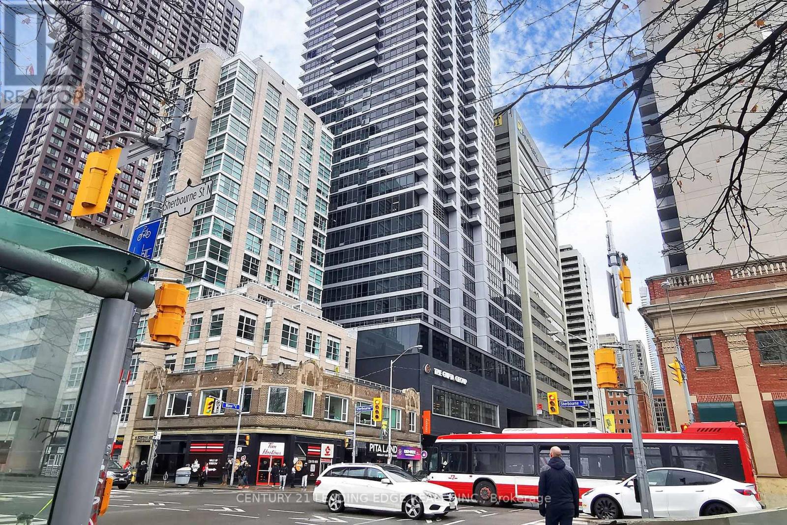 2109 - 395 BLOOR STREET, Toronto (North St. James Town), Ontario M4W0B4