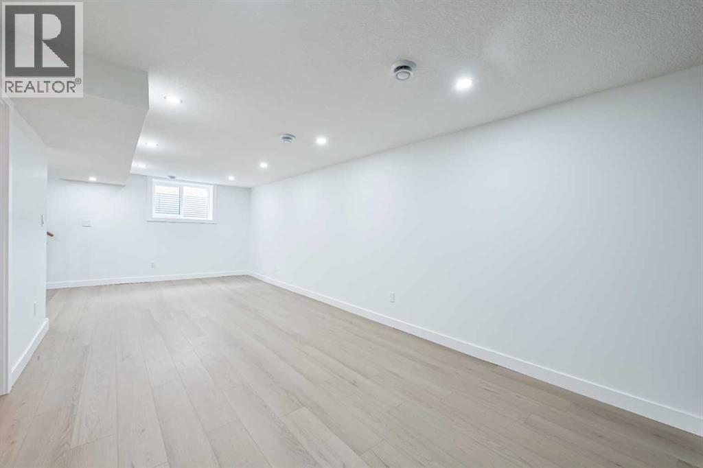 卡尔加里 Glamorgan 全新翻建平层别墅 3卧3卫 带三车库 - 36