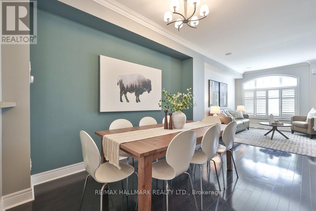 Row / Townhouse for Sale in 32 LOBO MEWS|Toronto (Islington-City Centre West), Ontario M8Z0B1 4