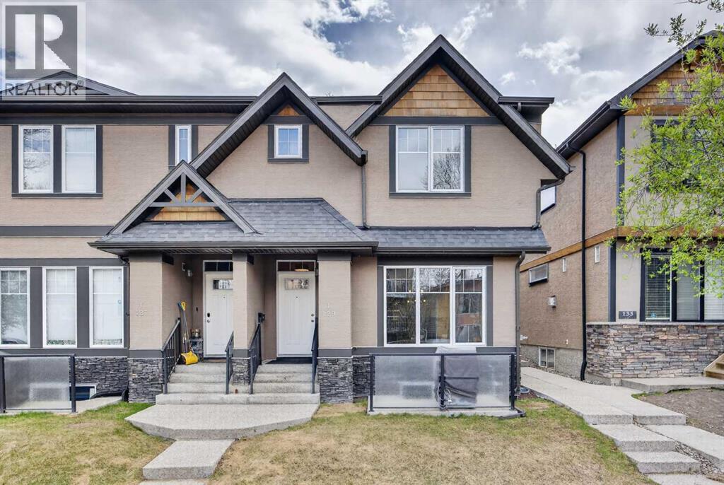 Row / Townhouse for Sale in 1, 129 12 Avenue NW|Calgary, Alberta T2M0C4