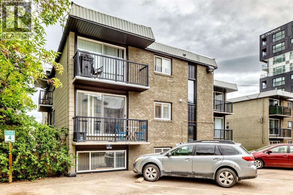 4, 2902 17 Avenue SW, Calgary, Alberta T3E0A9