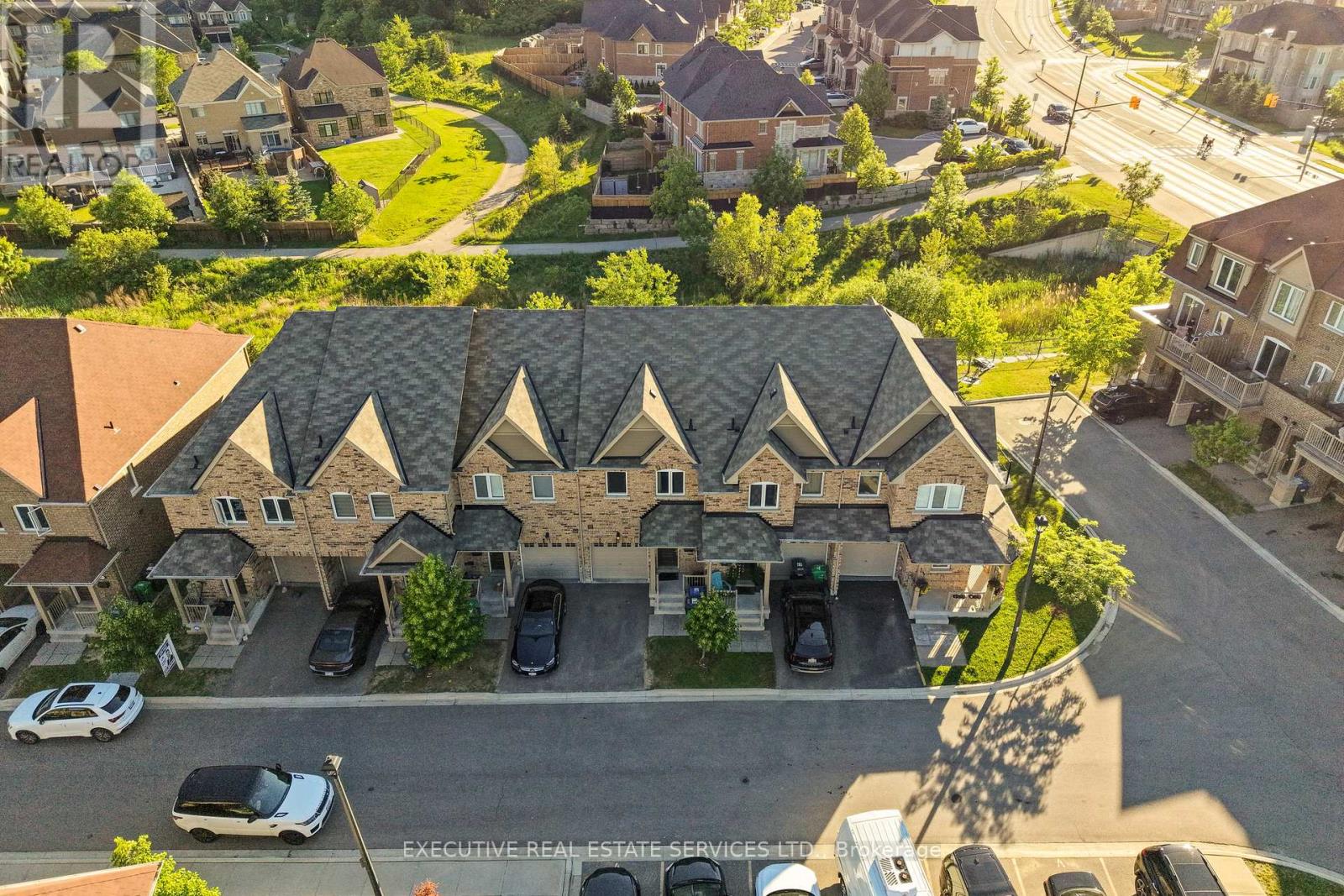 Row / Townhouse for Sale in 75 - 50 EDINBURGH DRIVE|Brampton (Brampton West), Ontario L6Y1N9 4