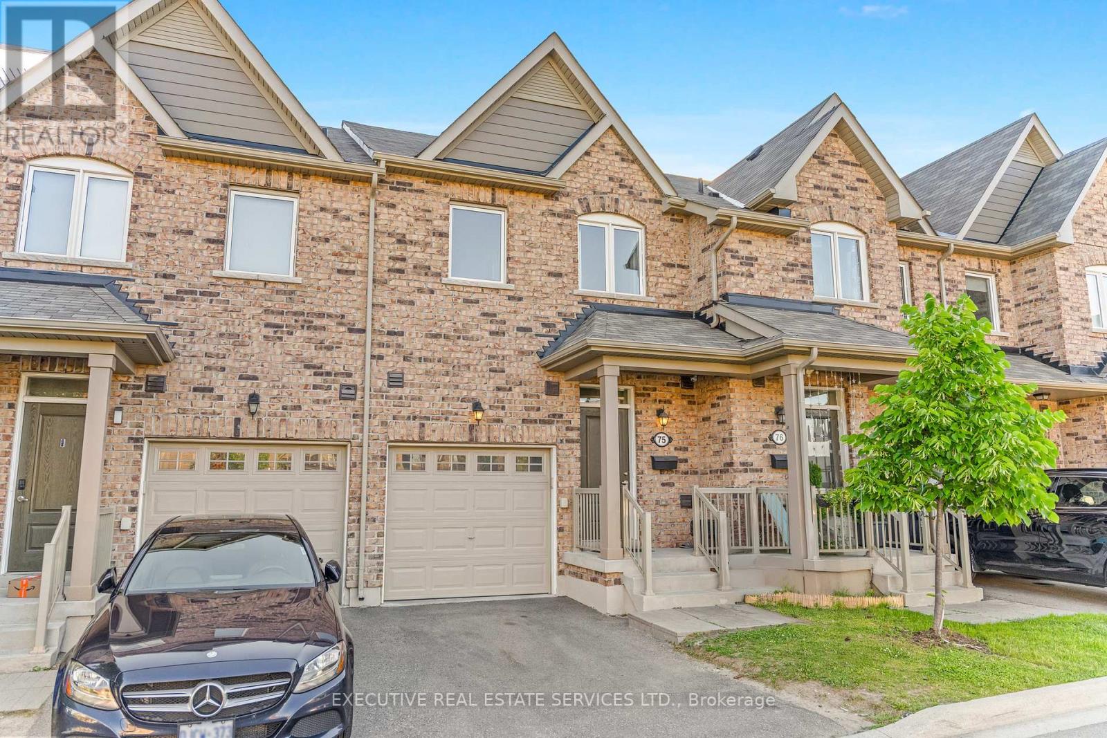 Row / Townhouse for Sale in 75 - 50 EDINBURGH DRIVE|Brampton (Brampton West), Ontario L6Y1N9 2