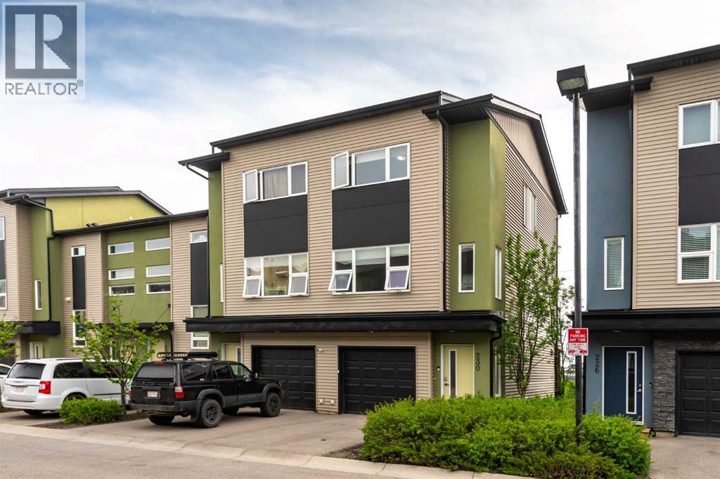 Row / Townhouse for Sale in 230 Covecreek Circle NE|Calgary, Alberta T3K0W6
