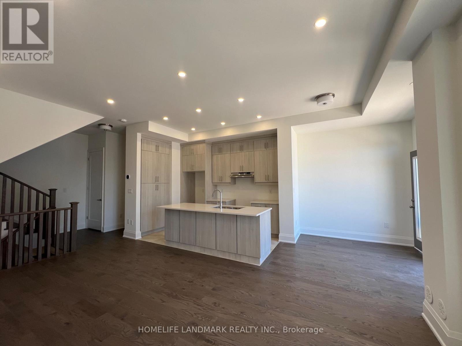 Row / Townhouse for Sale in 3329 AZAM WAY|Oakville (GO Glenorchy), Ontario L6M5S3 4