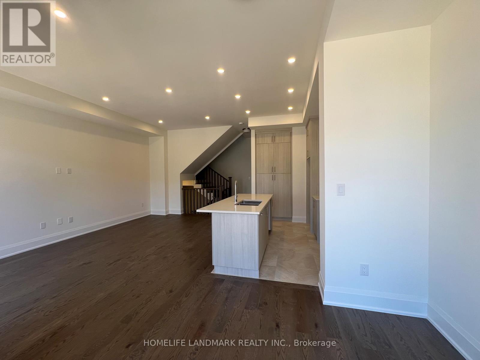 Row / Townhouse for Sale in 3329 AZAM WAY|Oakville (GO Glenorchy), Ontario L6M5S3 5