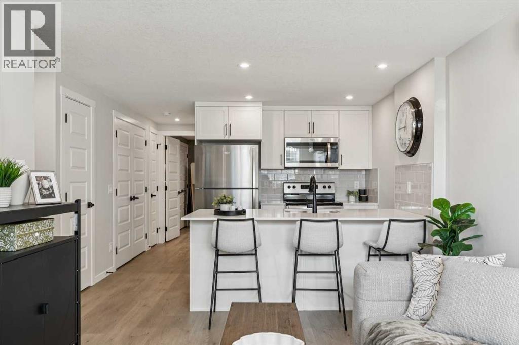 Row / Townhouse for Sale in 105, 155 Crimson Ridge Place NW|Calgary, Alberta T3L2M4 4