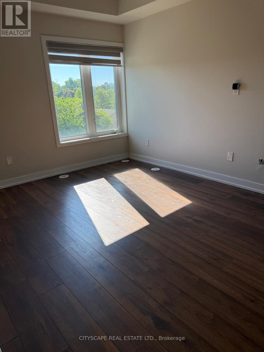 Row / Townhouse for Sale in 308 - 400 THE EAST MALL E|Toronto (Islington-City Centre West), Ontario M9B3Z9 4