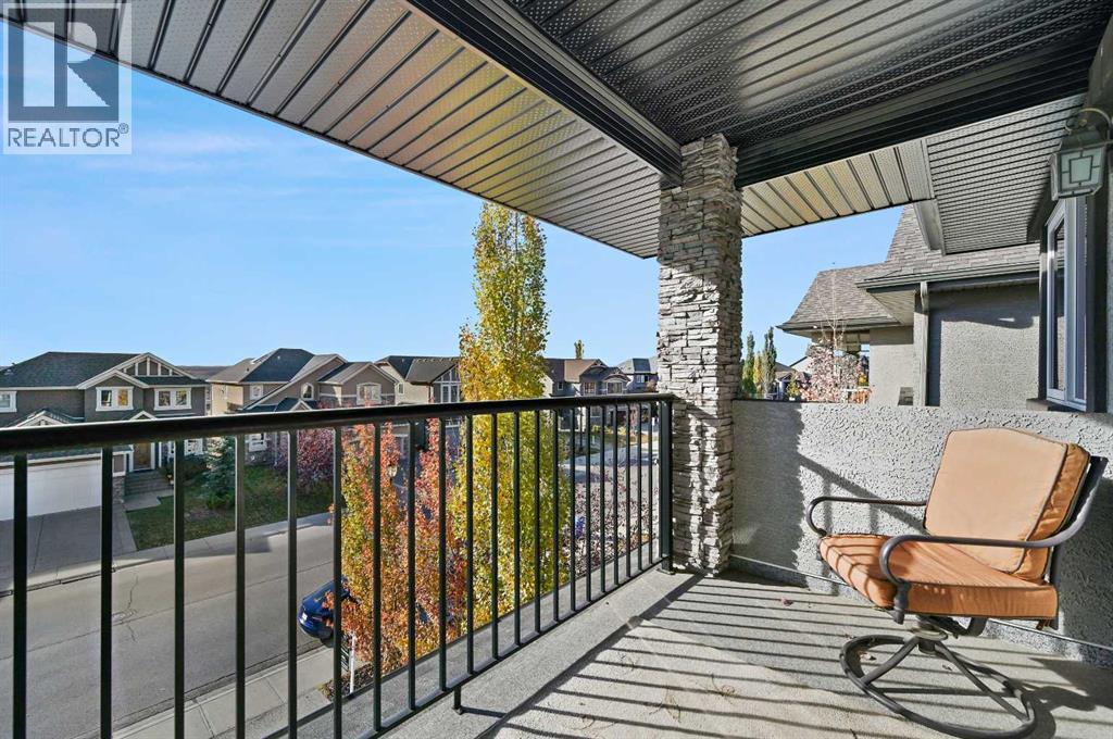 House for Sale in 129 Springbluff Boulevard SW|Calgary, Alberta T3H0N3 3