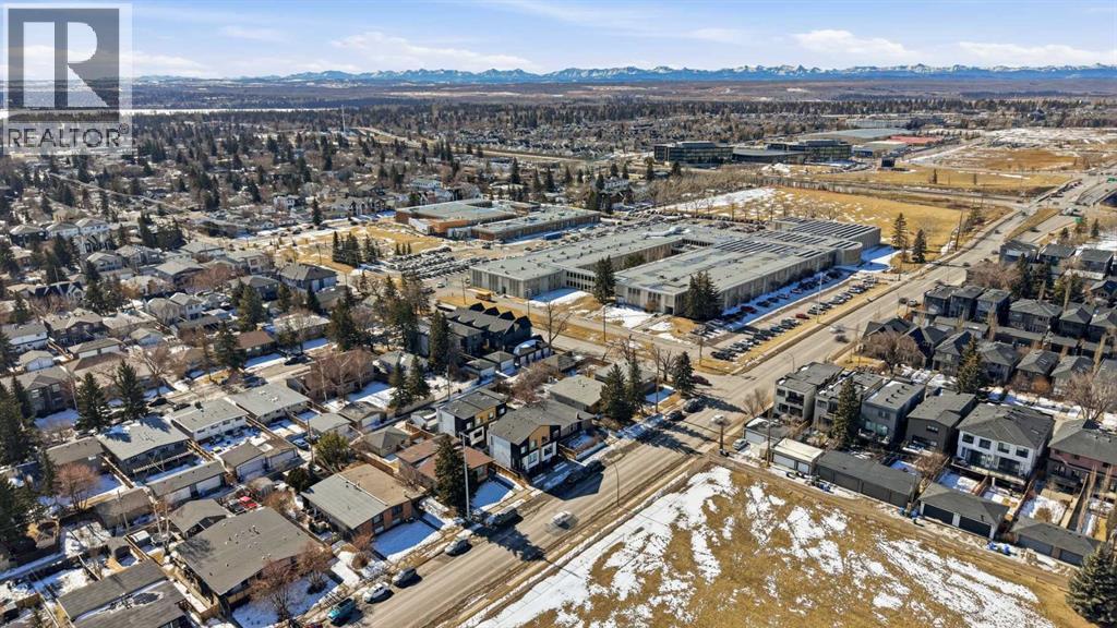 House for Sale in 2135, 2139, 2143 50 Avenue SW|Calgary, Alberta T2T2W5 4