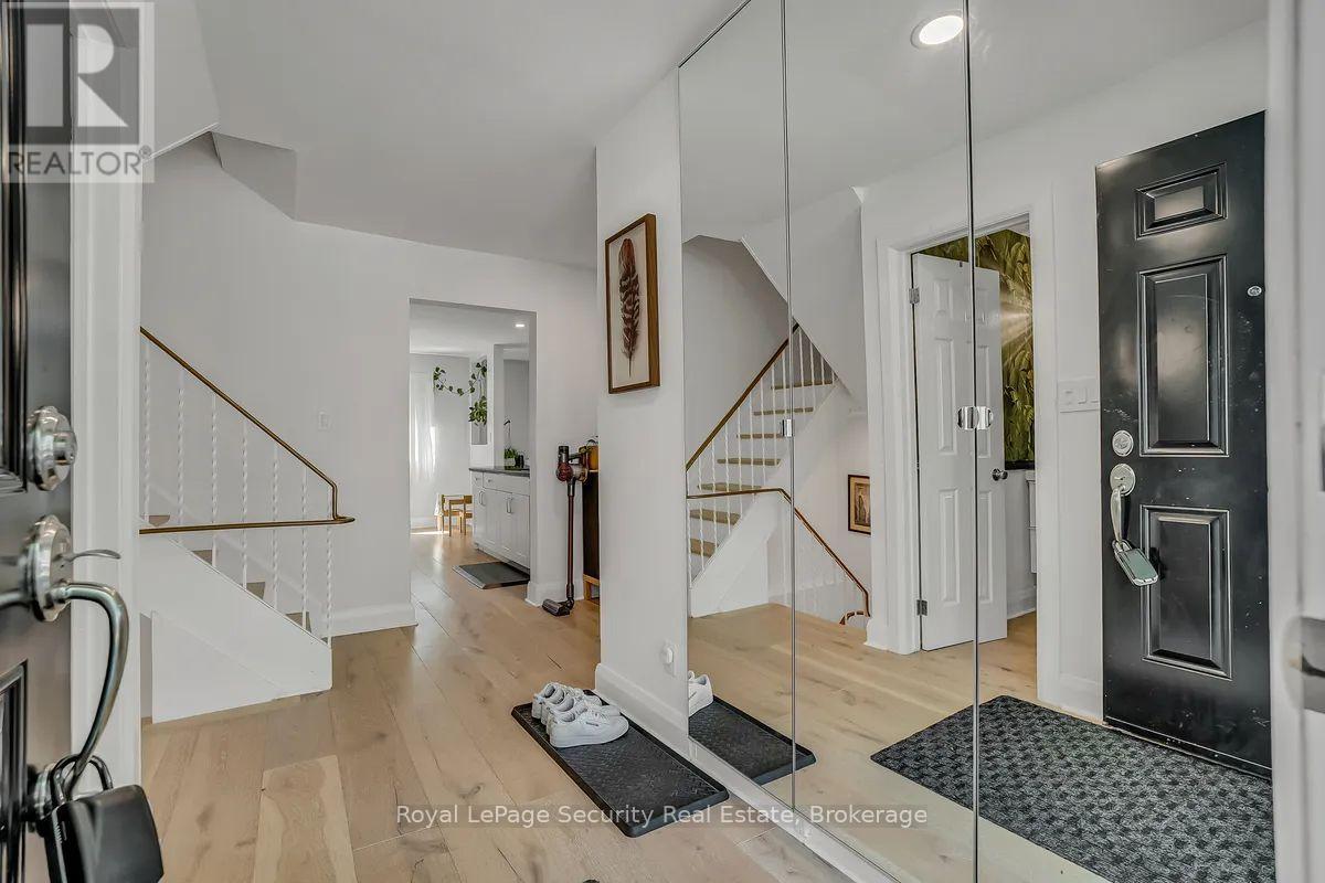 Row / Townhouse for Sale in 23 RAINTREE PATH|Toronto (Eringate-Centennial-West Deane), Ontario M9C5A9 4