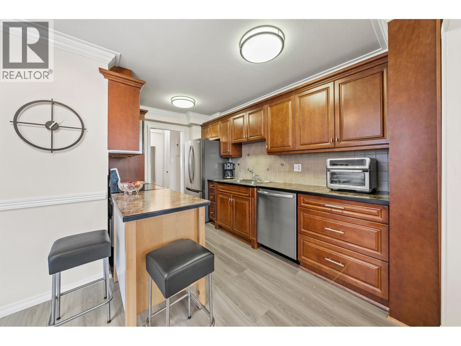 For sale: 502 710 SEVENTH AVENUE, New Westminster, British