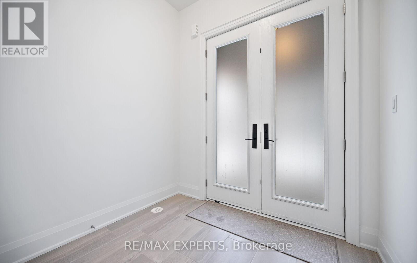 Row / Townhouse for Sale in 3304 AZAM WAY|Oakville (GO Glenorchy), Ontario L6M4K1 2