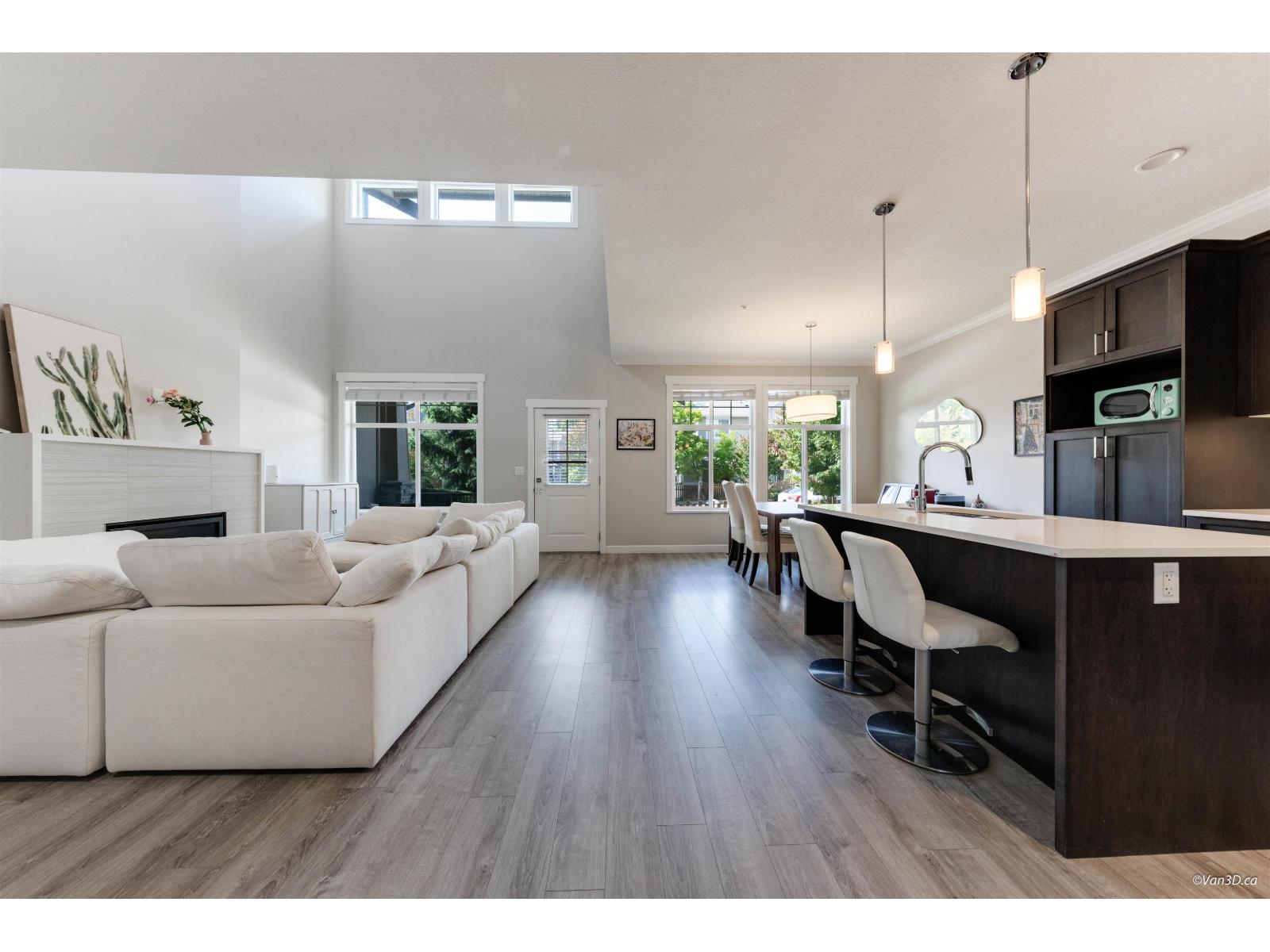 For sale: 3 7138 210 STREET, Langley, British Columbia V2Y0V7
