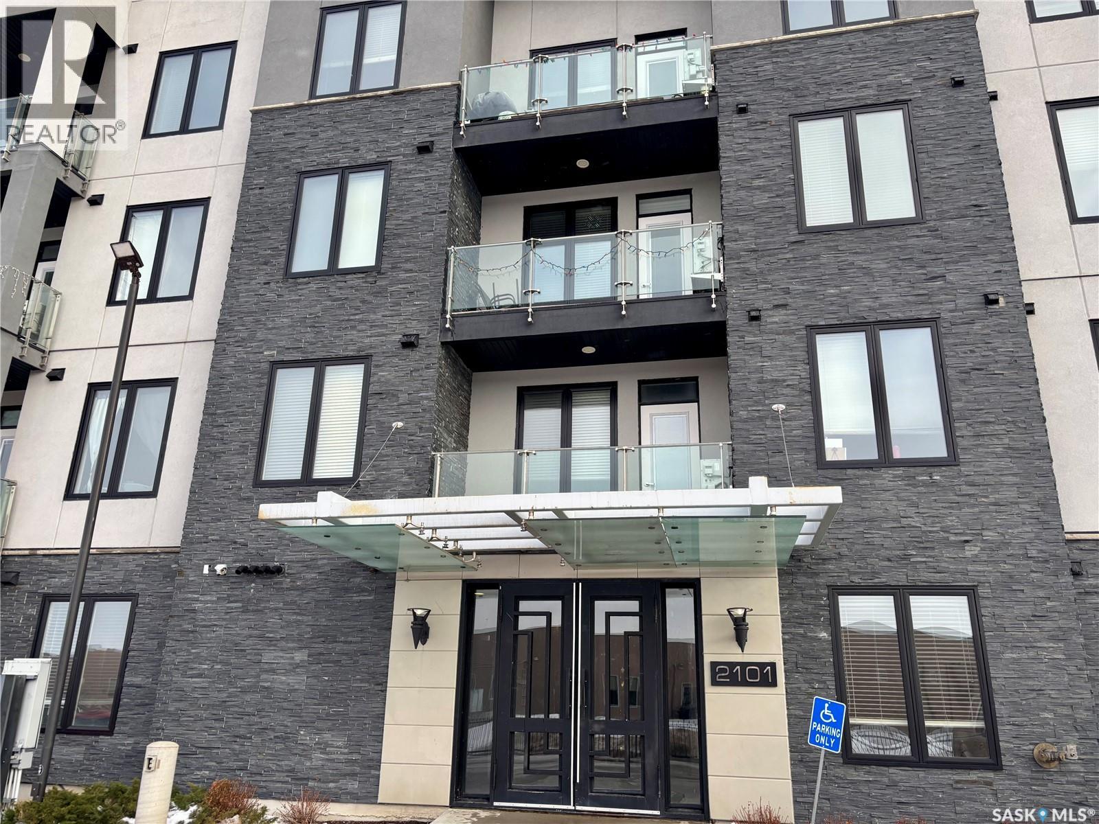 For sale: 203 2101 Heseltine ROAD, Regina, Saskatchewan S4V3H1
