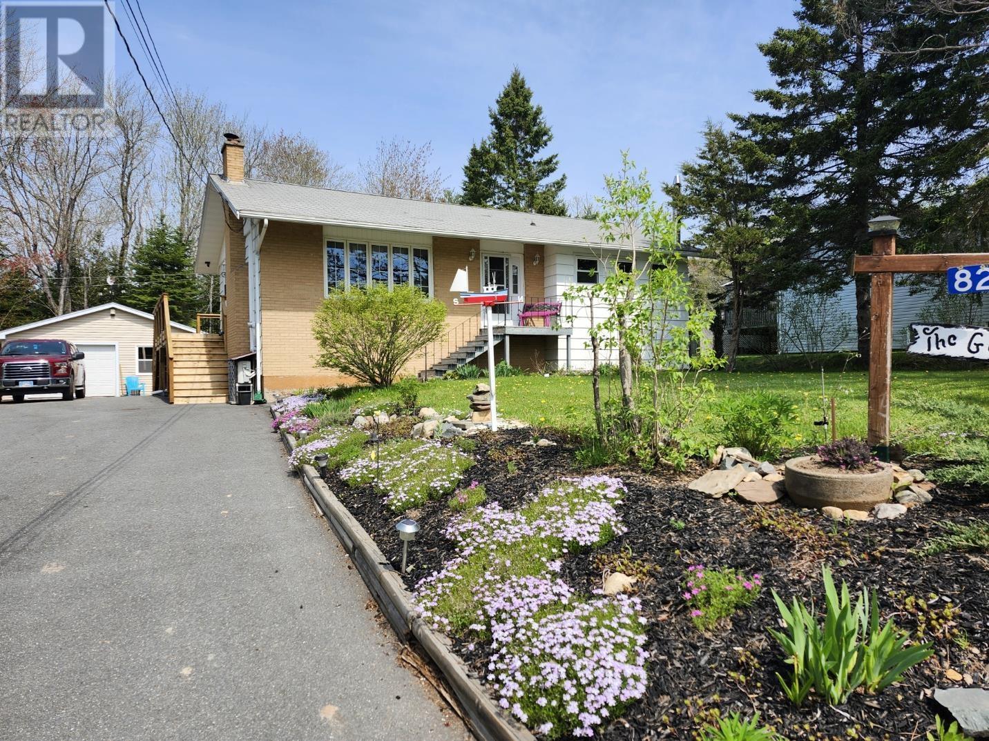 82 Holland Road, Fletchers Lake, Nova Scotia B2T1A1