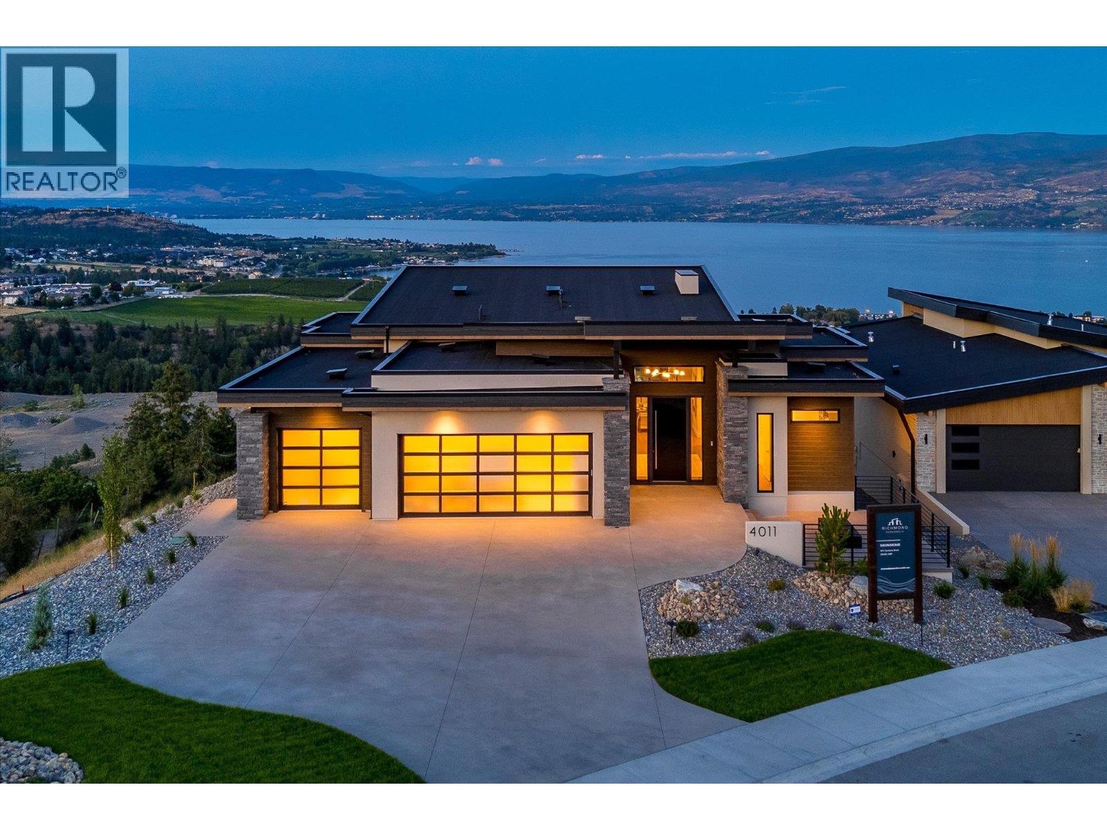 crow song 岩沢　sp psa9 For sale: 4011 Sunstone Street, West Kelowna, British Columbia