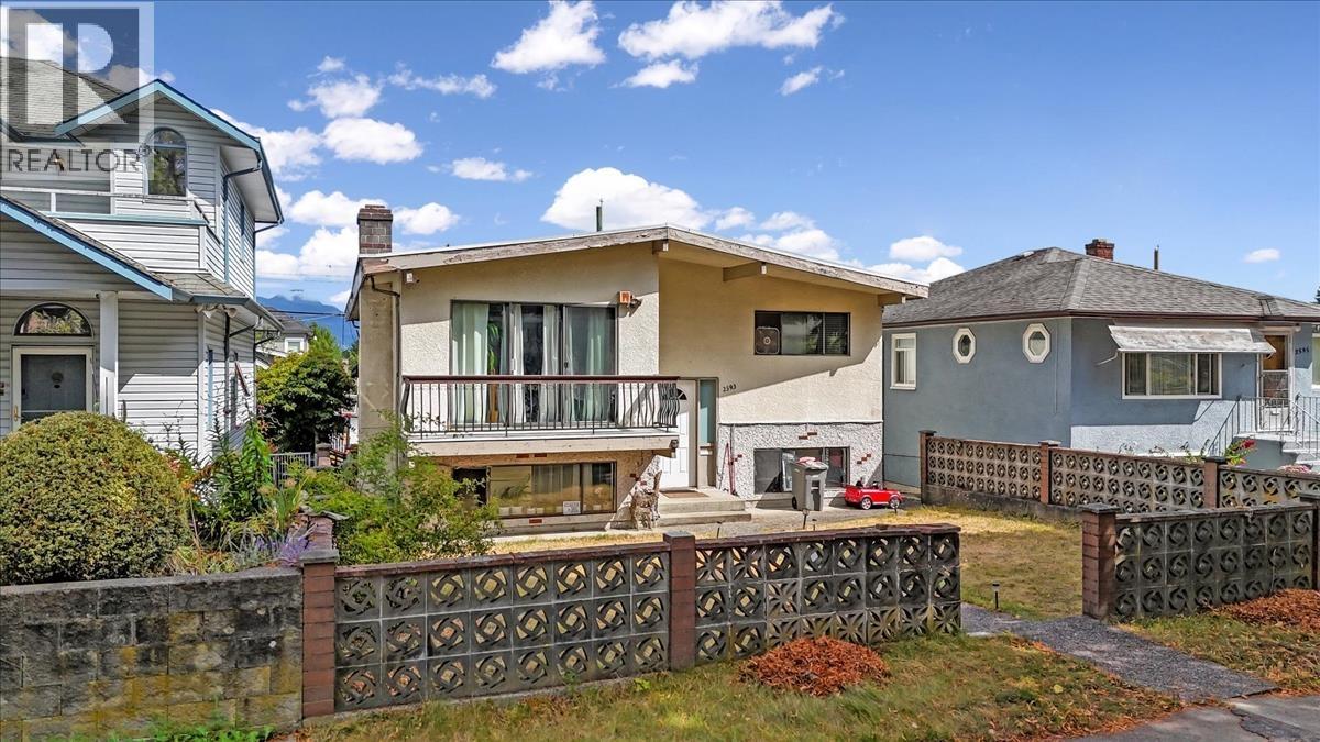 まーページです For sale: 2593 E 25TH AVENUE, Vancouver, British Columbia V5R1H2