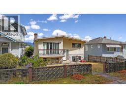 For sale: 2593 E 25TH AVENUE, Vancouver, British Columbia V5R1H2
