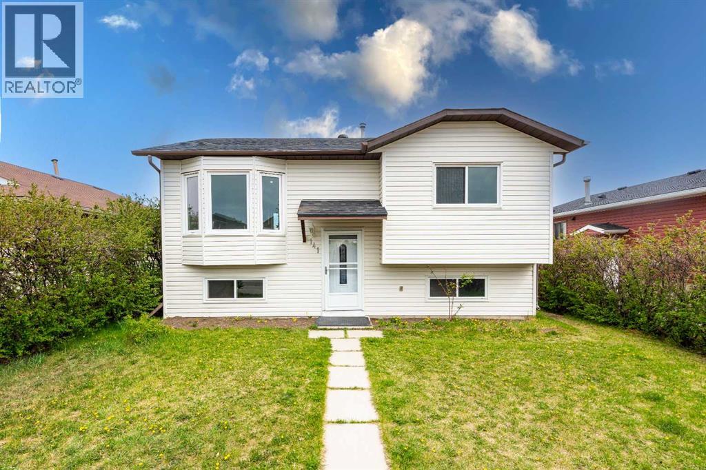 House for Sale in 141 Falshire Close NE|Calgary, Alberta T3J3A2