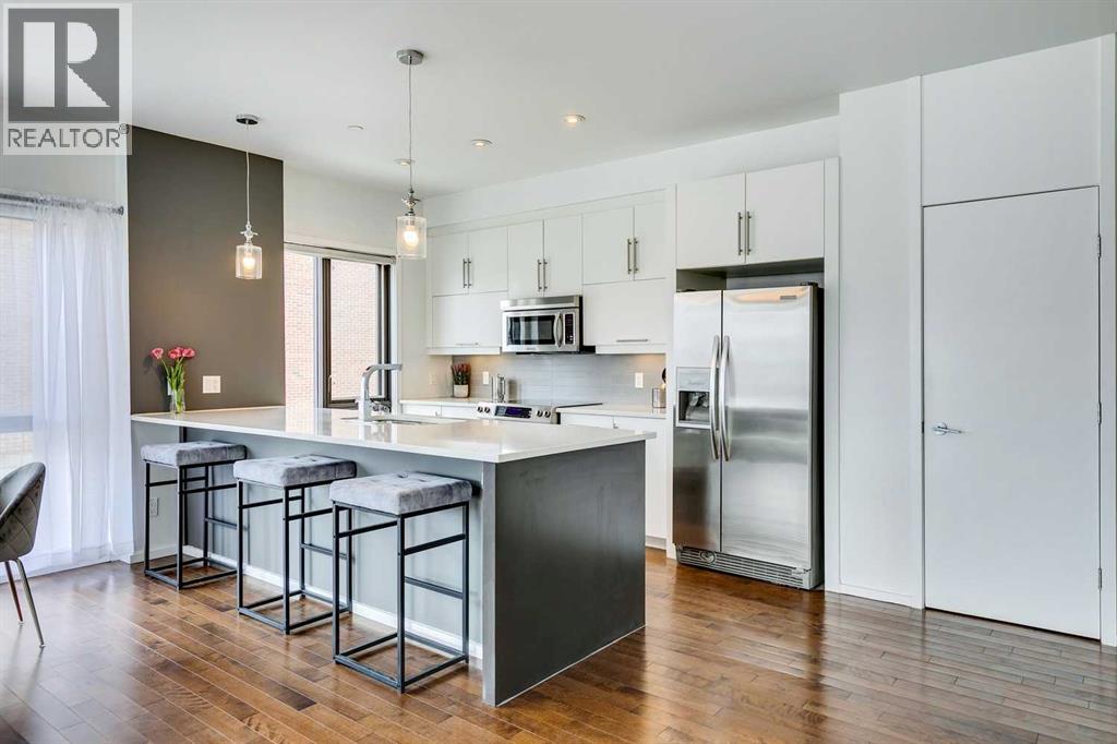 Apartment for Sale in 203, 414 Meredith Road NE|Calgary, Alberta T2E5A6 5