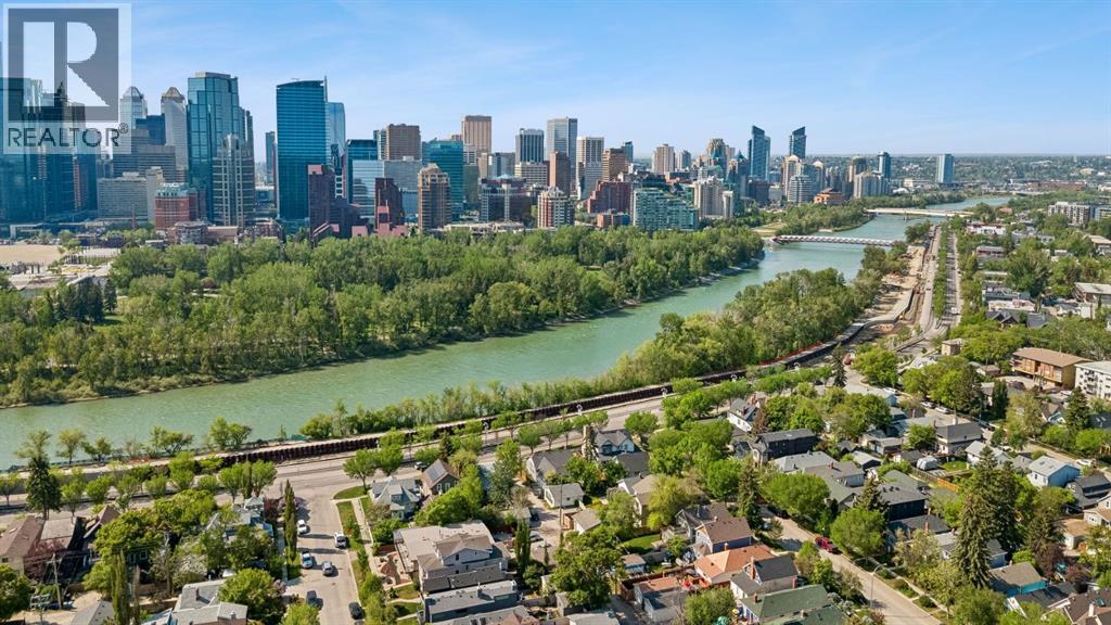 House for Sale in 512 Memorial Drive NW|Calgary, Alberta T2N3C4
