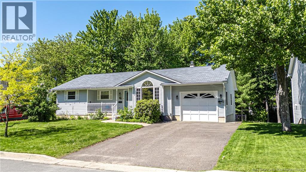 22 Rose Court, Fredericton, New Brunswick E3A5T9