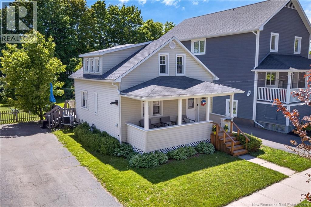 138 Victoria Street, Fredericton, New Brunswick E3B1W1